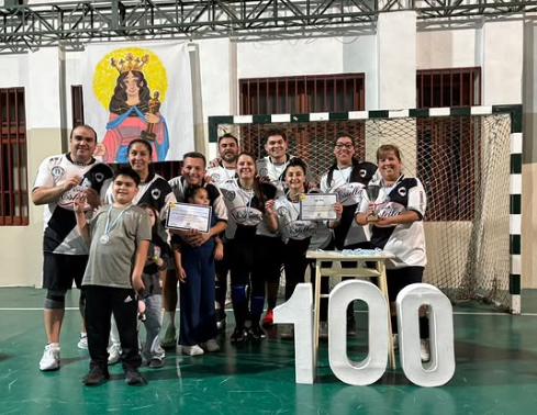 "Equipo EPJA 18 campeones"